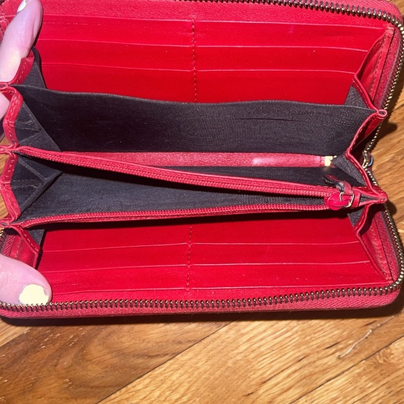 Gucci Guccissima Red Leather Wallet - great condition - Picture 5 of 7